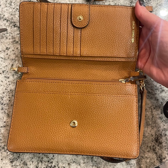 Michael Kors Tan Leather Crossbody Bag - Picture 3 of 8